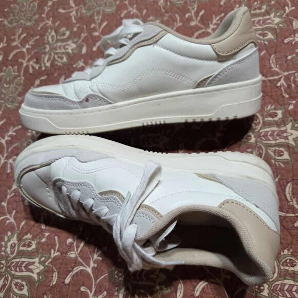 New Time and true memory foam - Picture 10 of 15